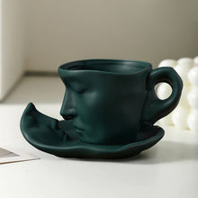 Charger l&#39;image dans la galerie, Métal touchant le visage créatif baiser en céramique Tasse à café