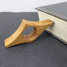 Charger l&#39;image dans la galerie, Aide à la lecture en bois