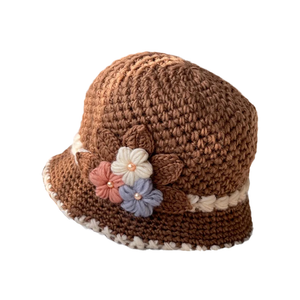 Chapeau en laine tricoté à fleurs épaisses pour femmes