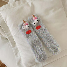 Charger l&#39;image dans la galerie, Chaussettes chaudes et douillettes pour monstres de dessins animés