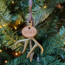 Charger l&#39;image dans la galerie, Ornement d’arbre de Noël de chasse 2023🦌