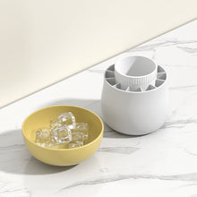 Charger l&#39;image dans la galerie, Tasse à glaçons en silicone en forme de champignon