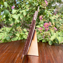 Charger l&#39;image dans la galerie, Cadre photo Spoof en bois