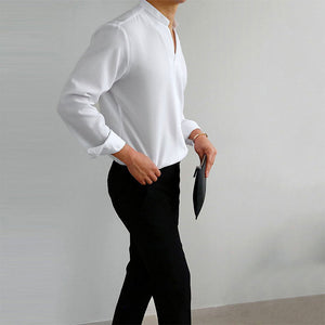 Chemise décontractée à manches longues et col en V de couleur unie pour hommes