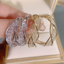 Charger l&#39;image dans la galerie, Boucles d&#39;Oreilles Torsadées à la Mode