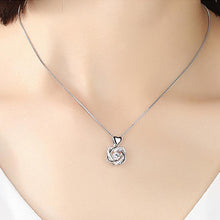 Charger l&#39;image dans la galerie, Collier forme de coeur serti de rose