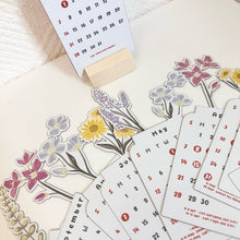 Charger l&#39;image dans la galerie, 2024 Calendrier de Fleur