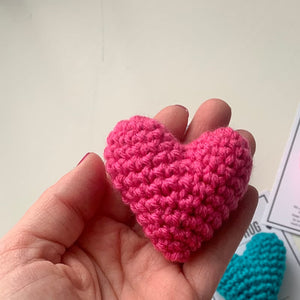 Petit cadeau en forme de coeur crocheté Pochettes