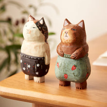 Charger l&#39;image dans la galerie, Ornement chaton sculpté en bois