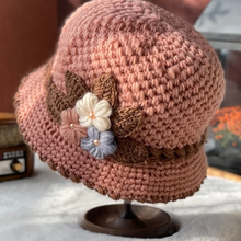 Charger l&#39;image dans la galerie, Chapeau en laine tricoté à fleurs épaisses pour femmes