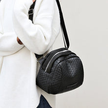 Charger l&#39;image dans la galerie, Sac en peau de vache de grande capacité👜