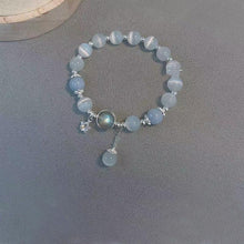 Charger l&#39;image dans la galerie, Bracelet imitation œil de chat cristal de papillon