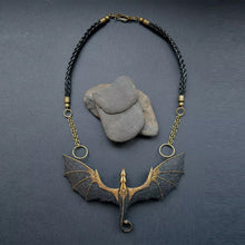 Charger l&#39;image dans la galerie, Collier Dragon Volant Ailé Noir
