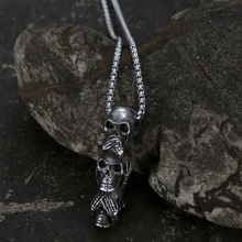 Charger l&#39;image dans la galerie, See No Evil Skulls Collier pour homme