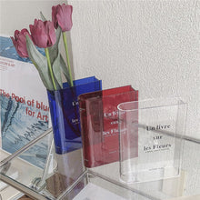 Charger l&#39;image dans la galerie, Vase en acrylique en forme de livre