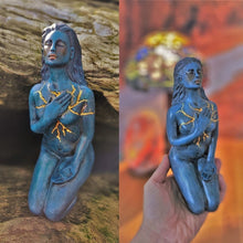 Charger l&#39;image dans la galerie, Statuette en Résine &quot;Déesse de la Guérison&quot;