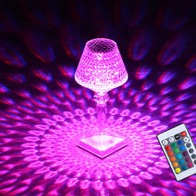 Charger l&#39;image dans la galerie, Lampe de table en cristal