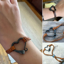 Charger l&#39;image dans la galerie, Bracelet à ongles en fer à cheval d’amour fait à la main