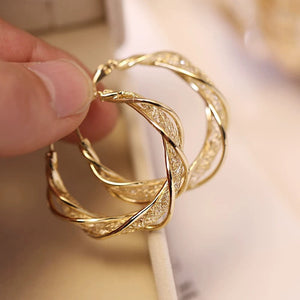 Boucles d'Oreilles Torsadées à la Mode