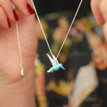 Charger l&#39;image dans la galerie, Collier colibri en émail