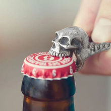 Charger l&#39;image dans la galerie, Décapsuleur de bière en forme de crâne