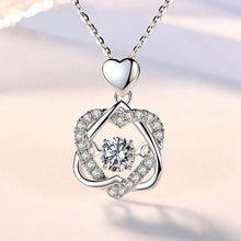 Charger l&#39;image dans la galerie, Collier forme de coeur serti de rose