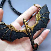 Charger l&#39;image dans la galerie, Collier Dragon Volant Ailé Noir