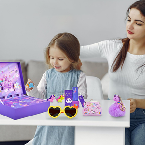 Boîte de cadeaux Licorne de Noël