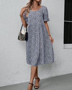 Robe élégante à col rond et imprimé floral