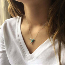 Charger l&#39;image dans la galerie, Collier colibri en émail