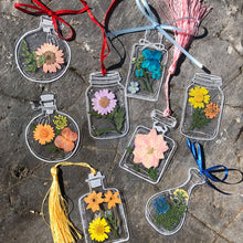 Charger l&#39;image dans la galerie, 🌸Signets de fleurs séchées transparentes