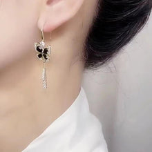 Charger l&#39;image dans la galerie, Boucles d&#39;Oreilles Pampille Papillon Cristal