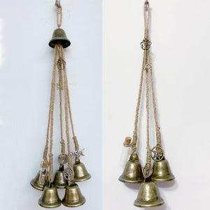 Cloche porte-bonheur de l'exorcisme