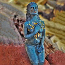 Charger l&#39;image dans la galerie, Statuette en Résine &quot;Déesse de la Guérison&quot;