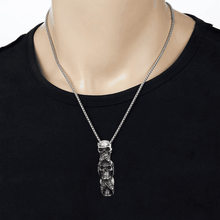 Charger l&#39;image dans la galerie, See No Evil Skulls Collier pour homme