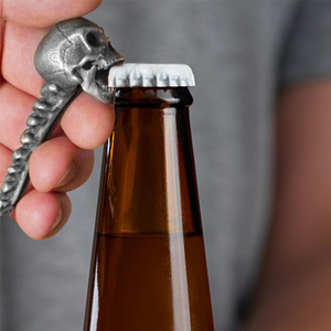 Décapsuleur de bière en forme de crâne
