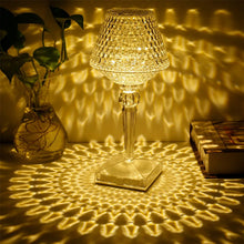 Charger l&#39;image dans la galerie, Lampe de table en cristal