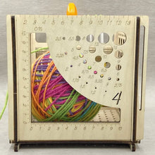 Charger l&#39;image dans la galerie, Bol à fil en bois tout-en-un – Outil de tricot multifonctionnel