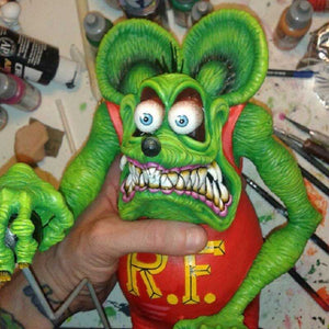 Statues de monstre à grande bouche en colère