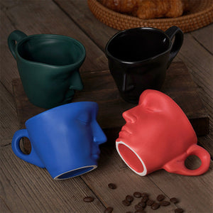 Métal touchant le visage créatif baiser en céramique Tasse à café