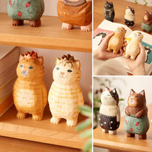 Charger l&#39;image dans la galerie, Ornement chaton sculpté en bois