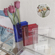 Charger l&#39;image dans la galerie, Vase en acrylique en forme de livre