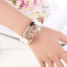 Charger l&#39;image dans la galerie, Montre pour Femme Vintage en Cuir et Pierre à Quartz
